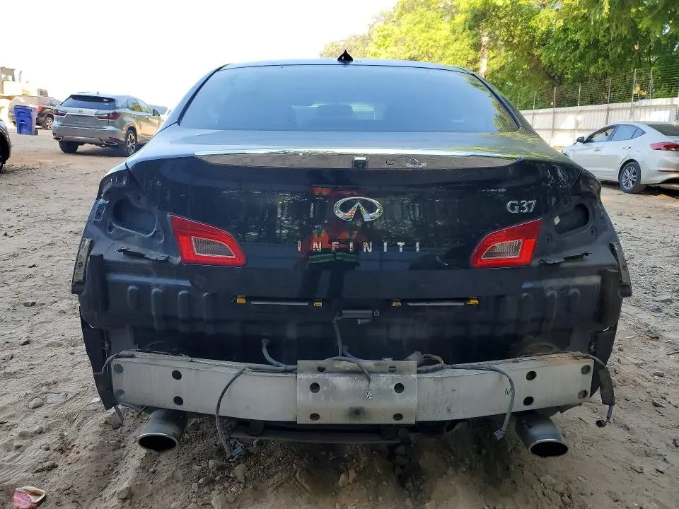 2013 INFINITI G37   
