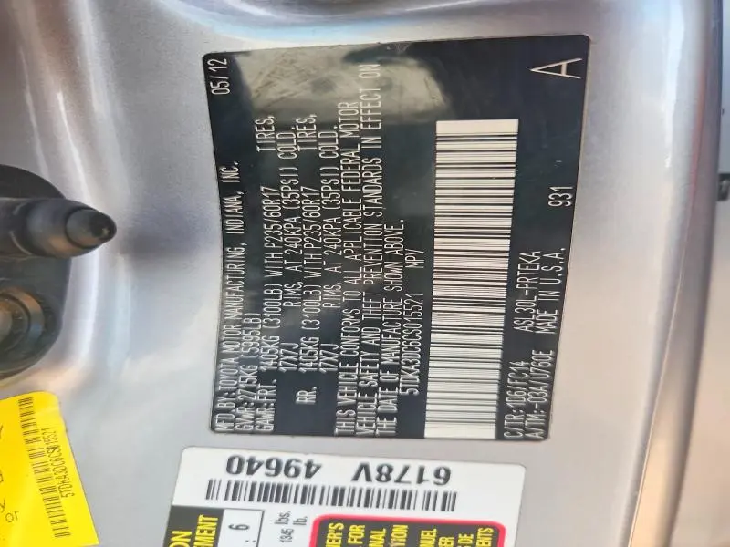 2012 TOYOTA SIENNA LE 8-PASSENGER  