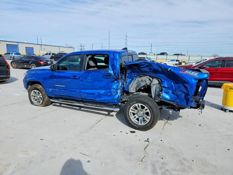 2016 TOYOTA TACOMA SR5 V6  