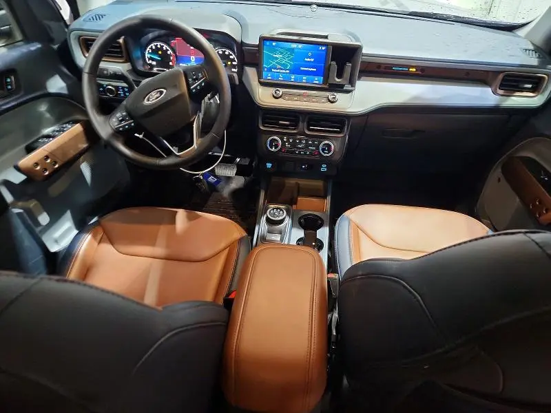 2024 FORD MAVERICK LARIAT  