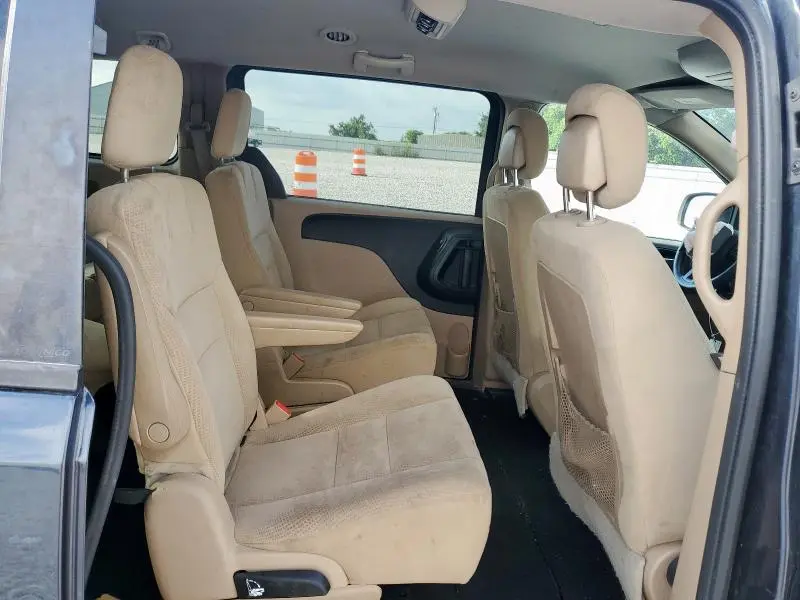 2014 DODGE GRAND CARAVAN SE  