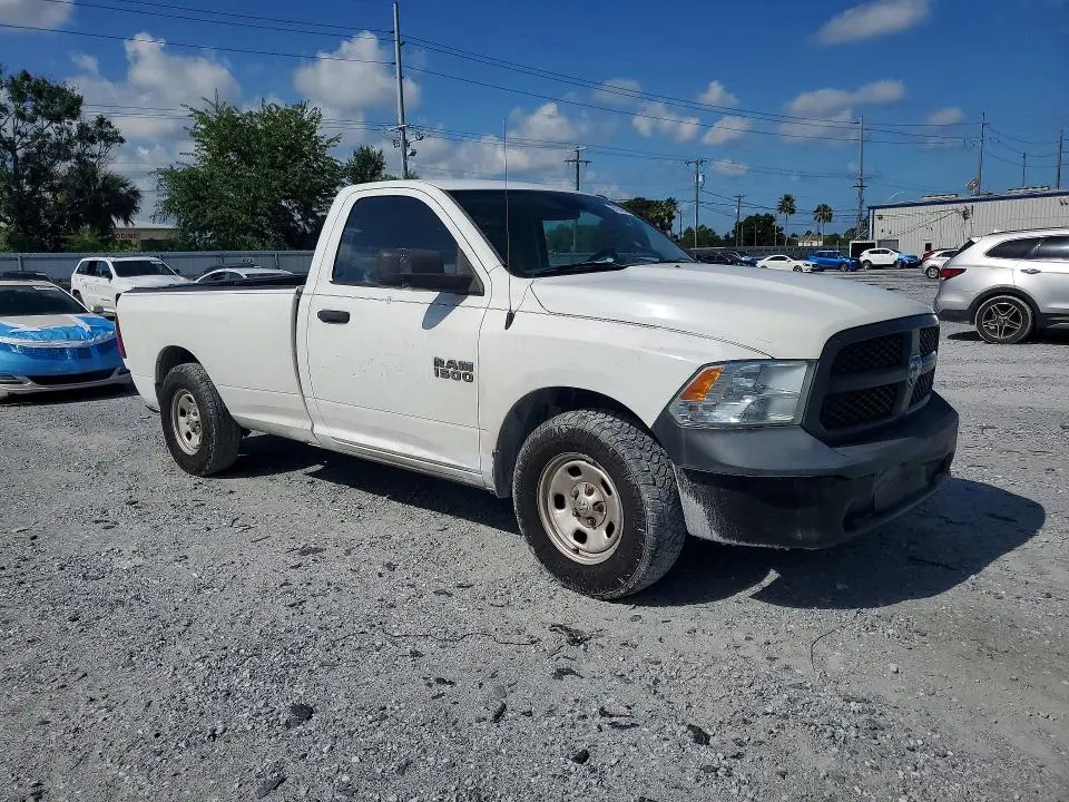 2014 RAM 1500 ST  