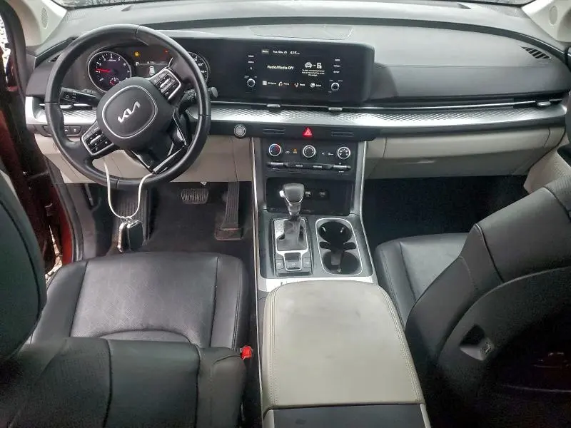 2023 KIA CARNIVAL LX  
