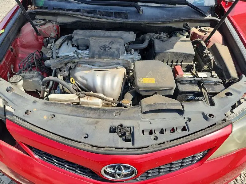 2013 TOYOTA CAMRY SE  