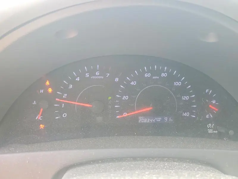 2011 TOYOTA CAMRY LE  