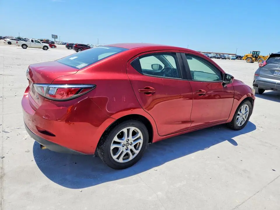 2018 TOYOTA YARIS IA BASE  