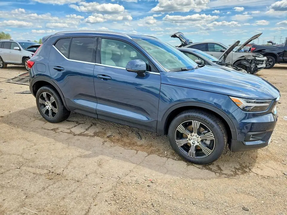 2019 VOLVO XC40 T5 INSCRIPTION  