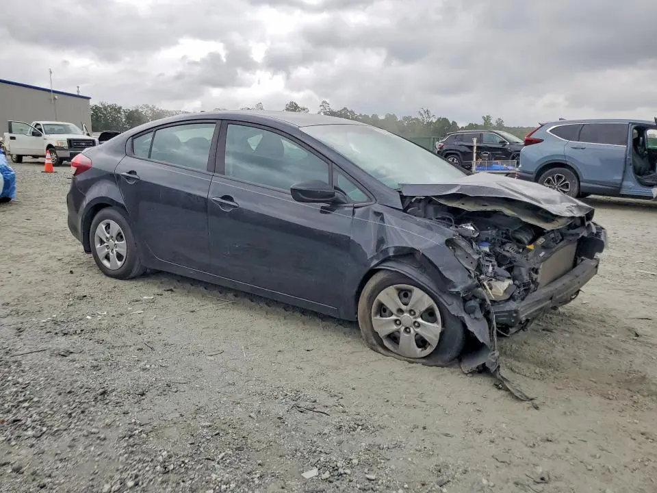2018 KIA FORTE LX  