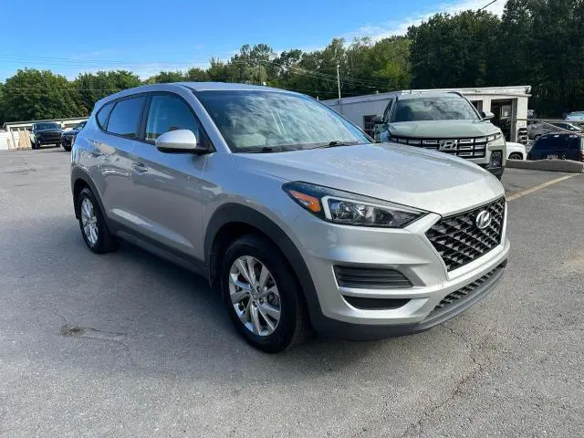 2021 HYUNDAI TUCSON SE  
