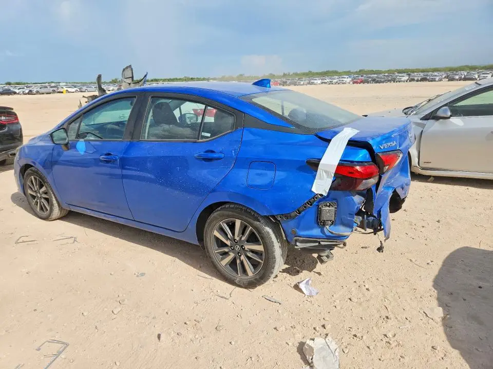 2021 NISSAN VERSA SV  