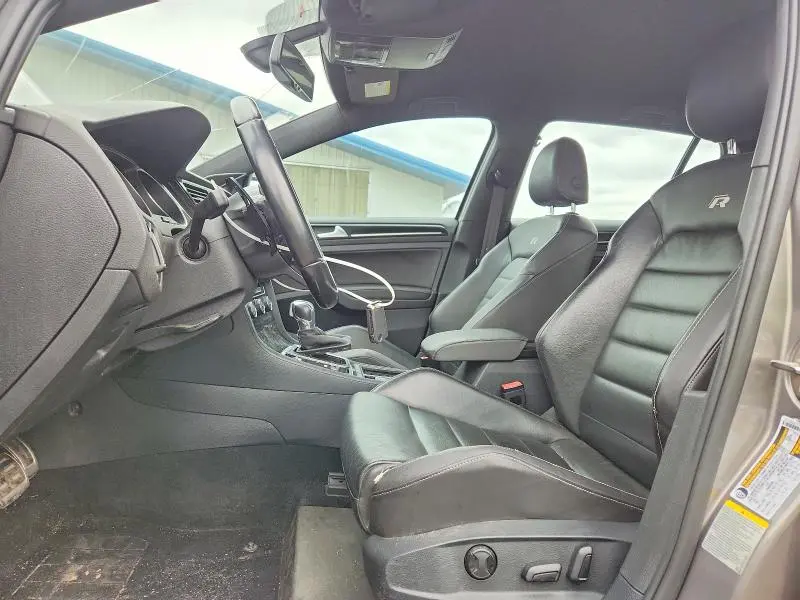2016 VOLKSWAGEN GOLF R   