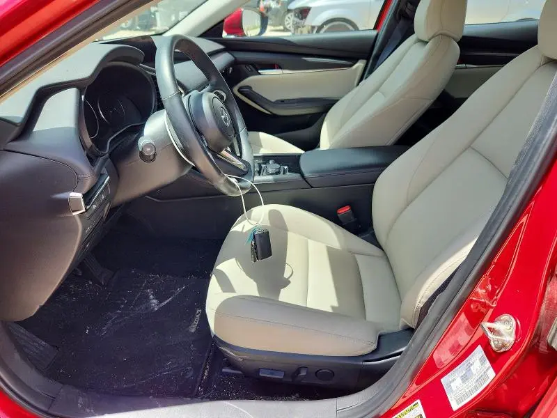 2025 MAZDA 3 PREFERRED  