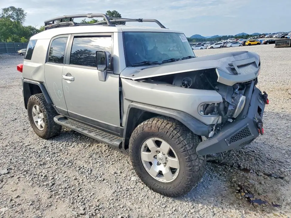 2010 TOYOTA FJ CRUISER BASE  