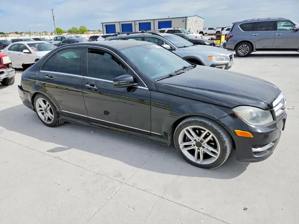 2013 MERCEDES-BENZ C 250  