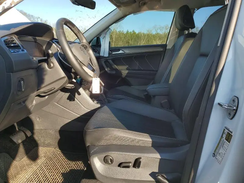 2022 VOLKSWAGEN TIGUAN SE  