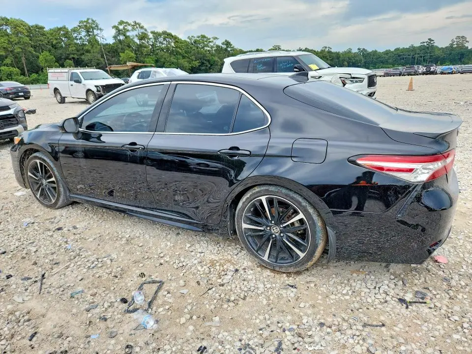 2020 TOYOTA CAMRY XSE  
