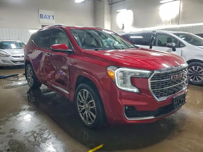 2023 GMC TERRAIN DENALI  