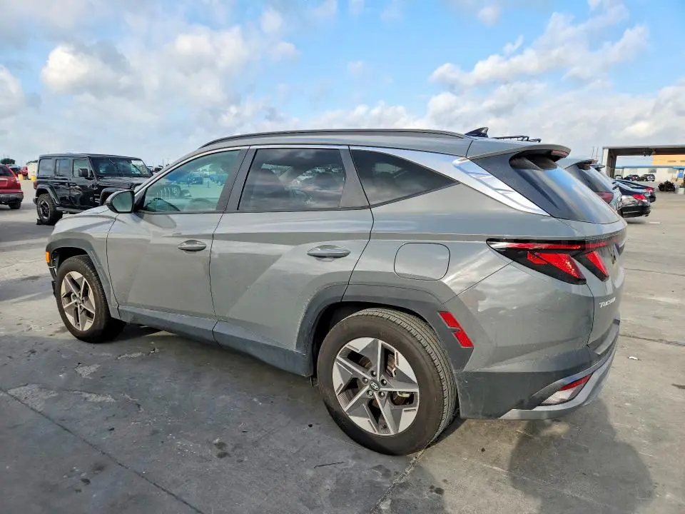 2025 HYUNDAI TUCSON SEL  