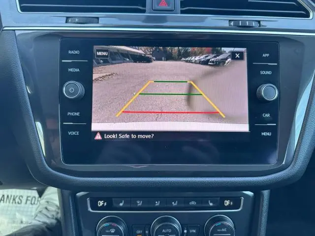 2020 VOLKSWAGEN TIGUAN SE  