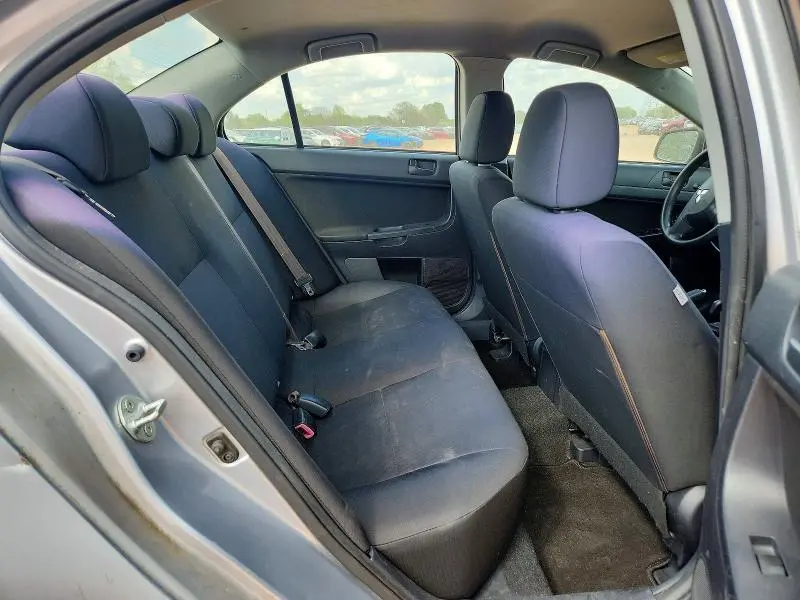 2010 MITSUBISHI LANCER DE  