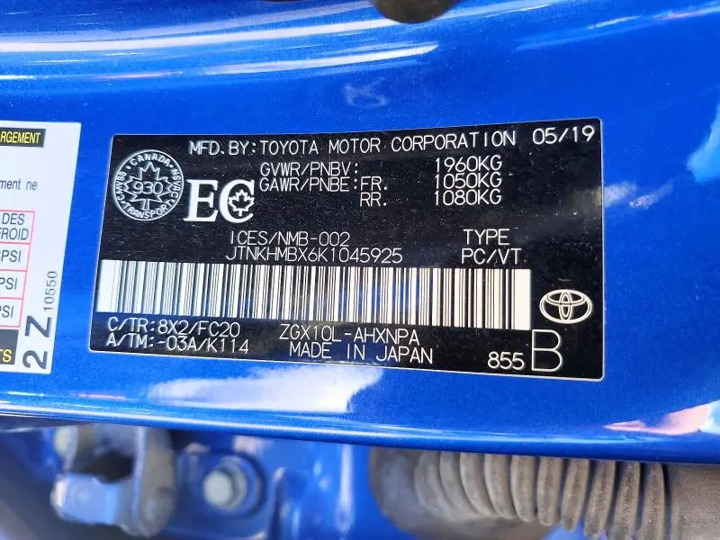 2019 TOYOTA C-HR LE  