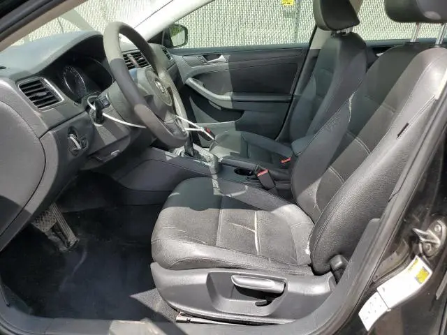 2012 VOLKSWAGEN JETTA SE  