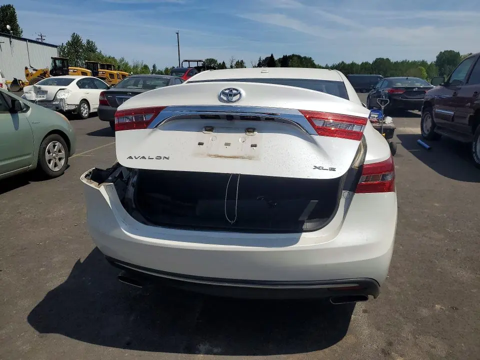 2016 TOYOTA AVALON XLE PREMIUM  