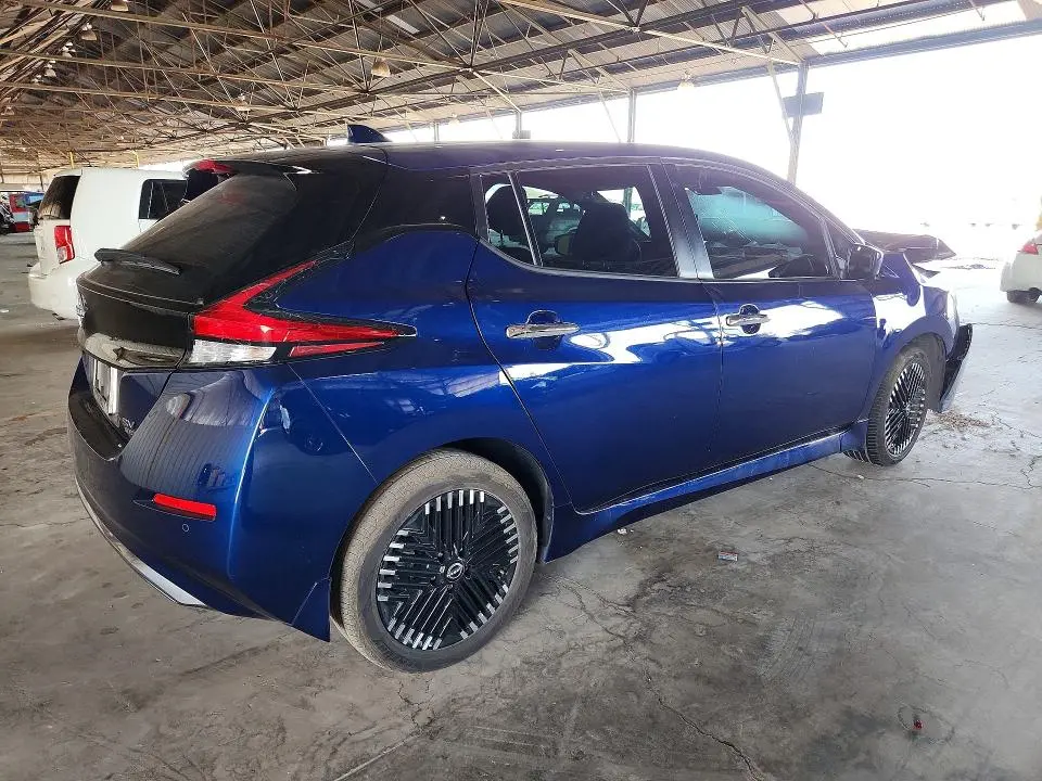 2024 NISSAN LEAF SV PLUS  