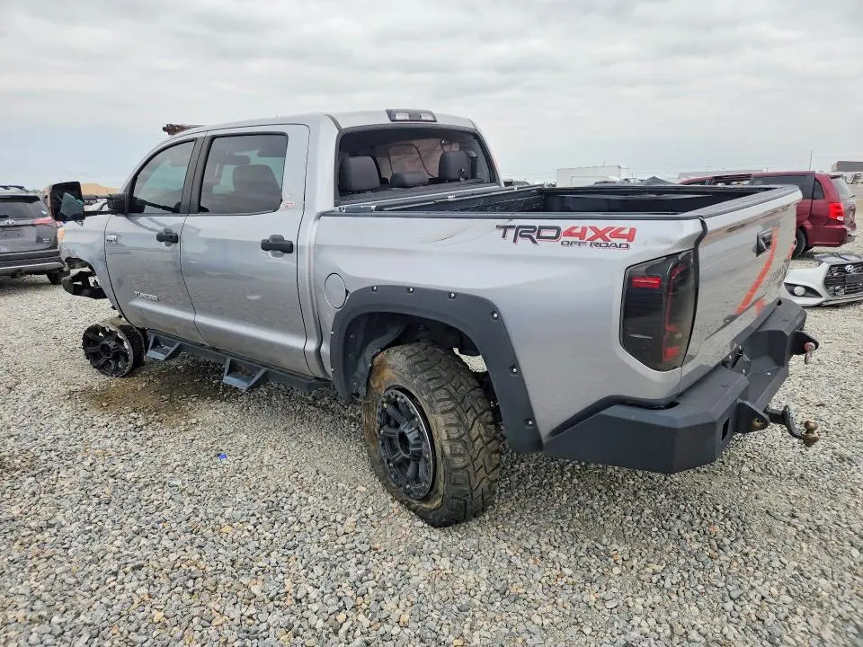 2014 TOYOTA TUNDRA CREWMAX SR5  