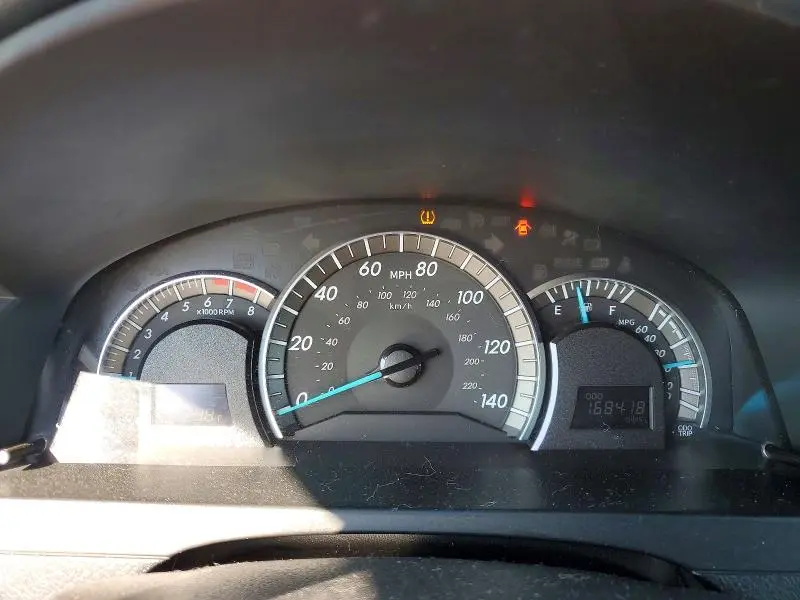 2013 TOYOTA CAMRY SE  