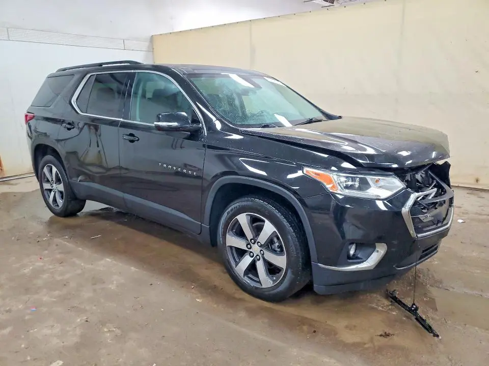 2021 CHEVROLET TRAVERSE LT  