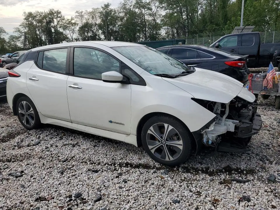 2018 NISSAN LEAF SV  