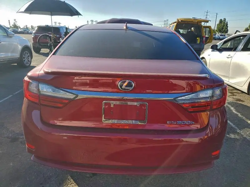 2016 LEXUS ES 300H  