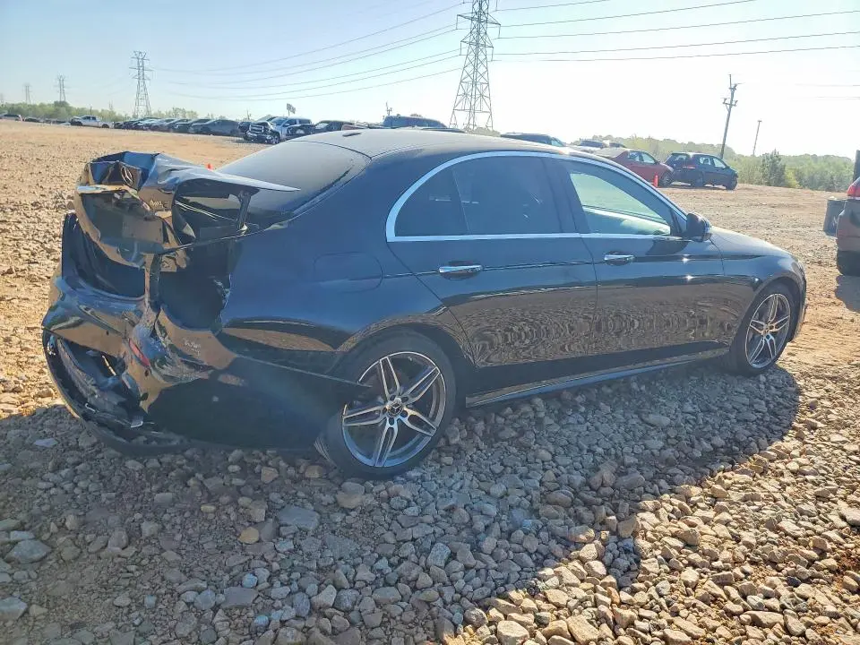 2017 MERCEDES-BENZ E 300 4MATIC  