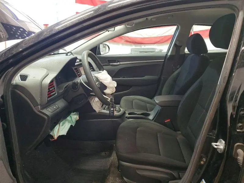 2020 HYUNDAI ELANTRA SE  