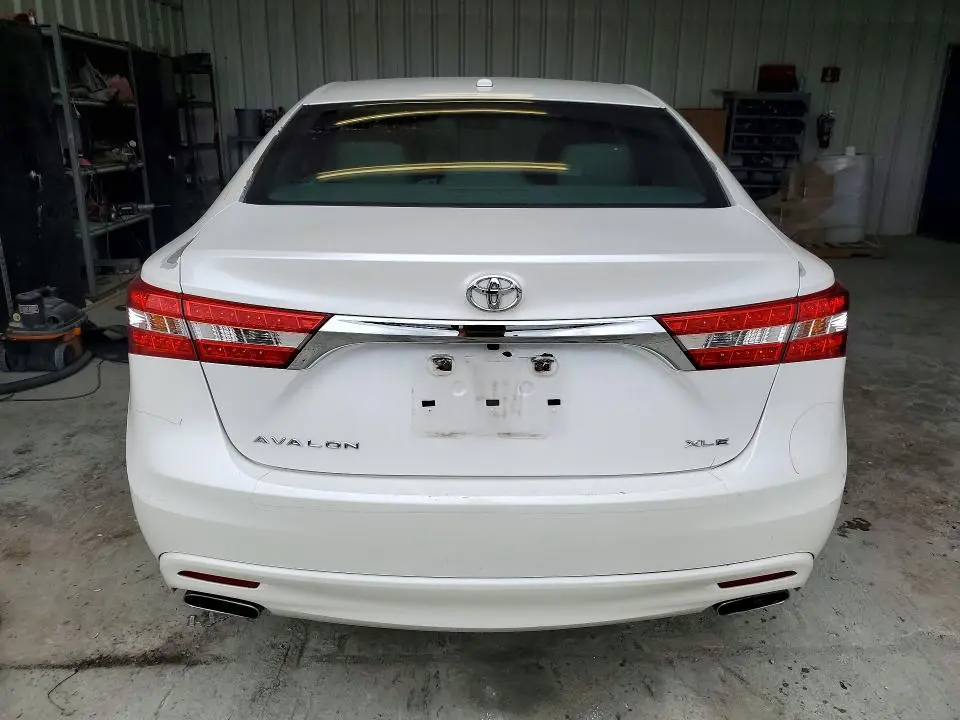 2015 TOYOTA AVALON XLE  