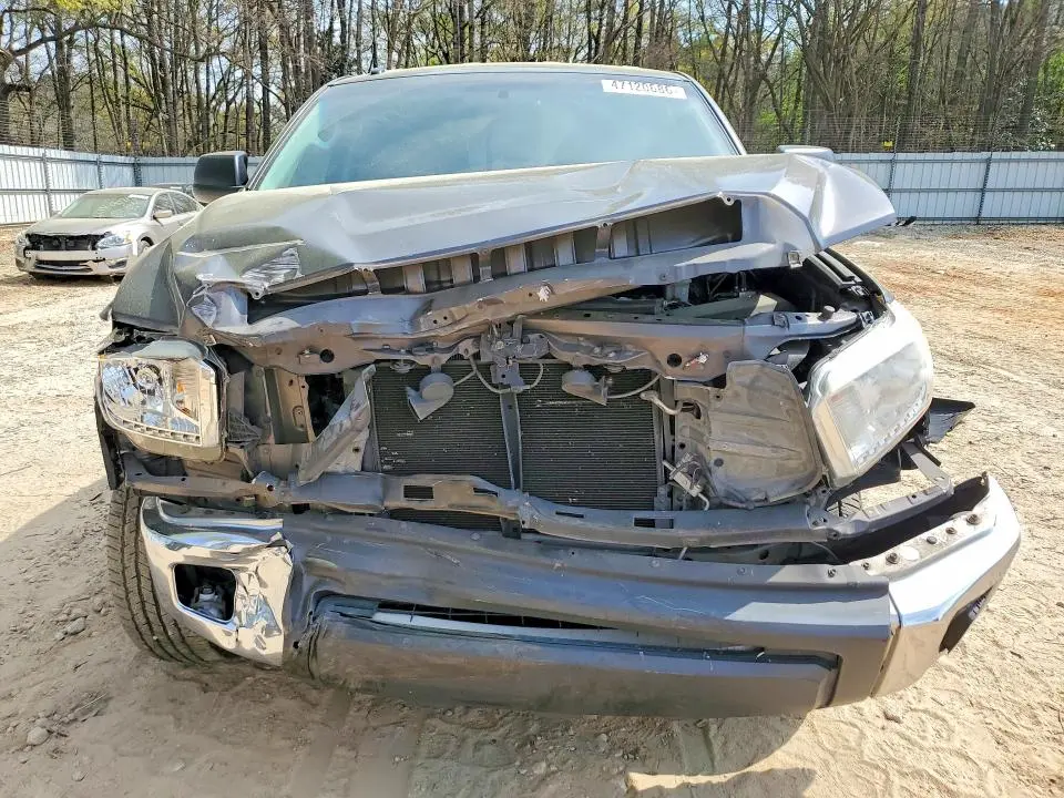 2015 TOYOTA TUNDRA SR5  