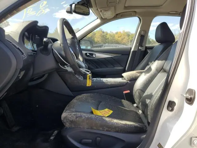 2021 INFINITI Q50 LUXE  