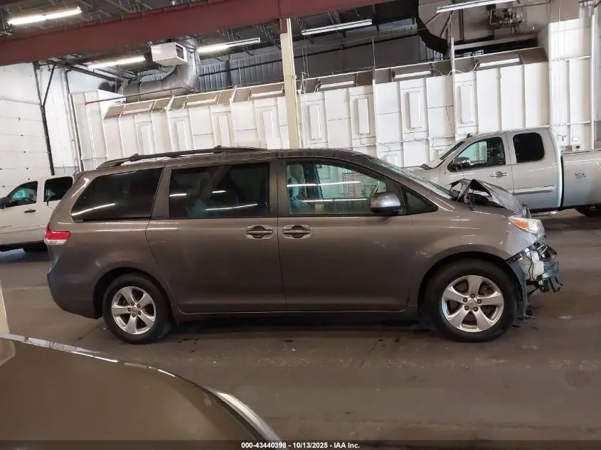 2014 TOYOTA SIENNA LE V6 8 PASSENGER