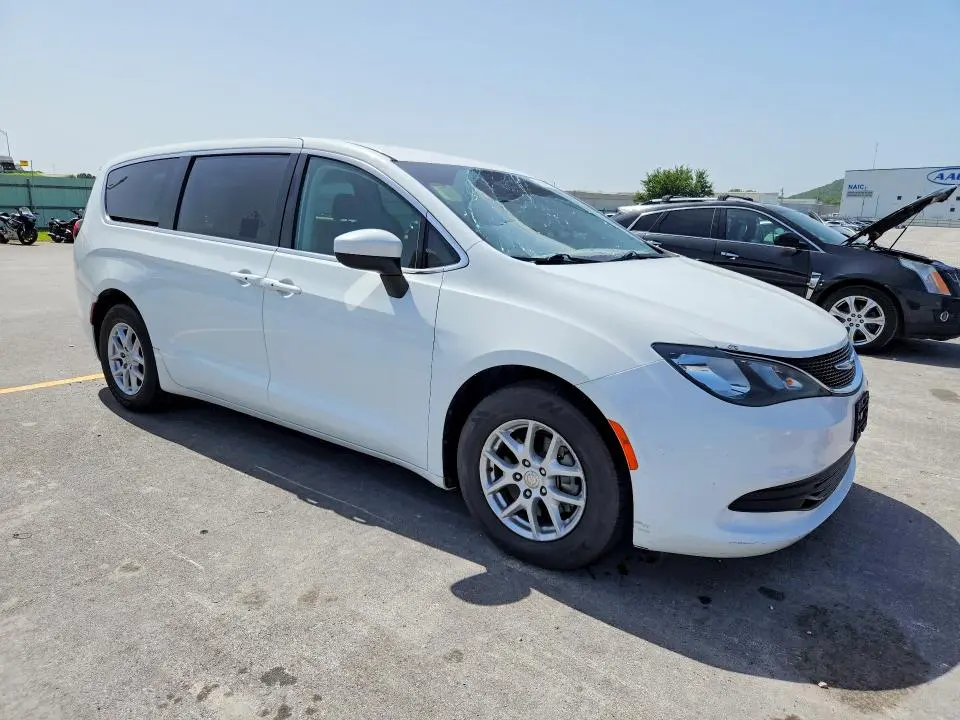 2017 CHRYSLER PACIFICA TOURING  
