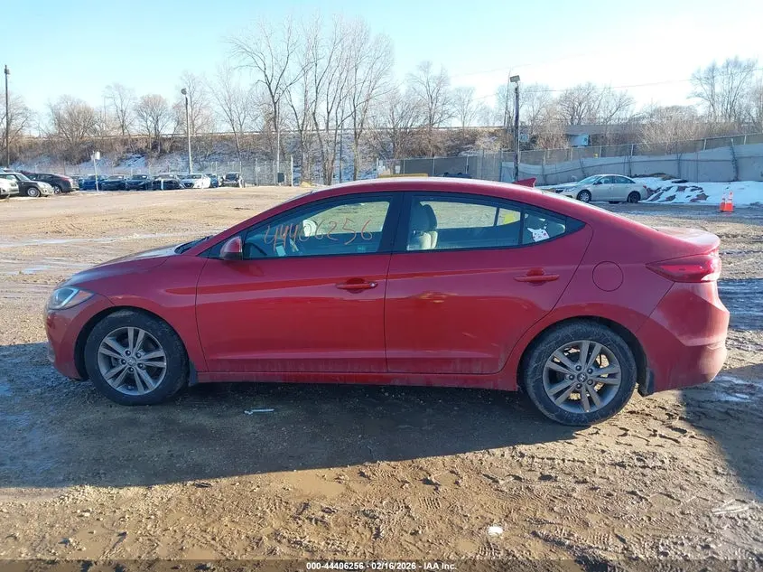 2017 HYUNDAI ELANTRA SE