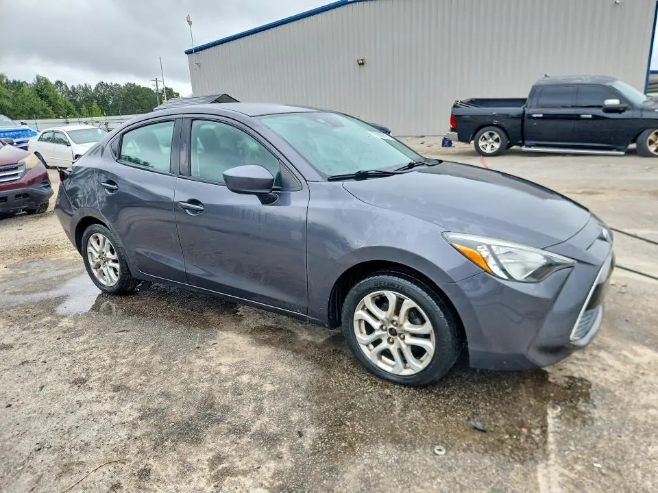 2017 TOYOTA YARIS IA BASE  