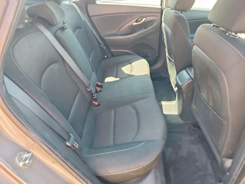 2020 HYUNDAI ELANTRA GT BASE  