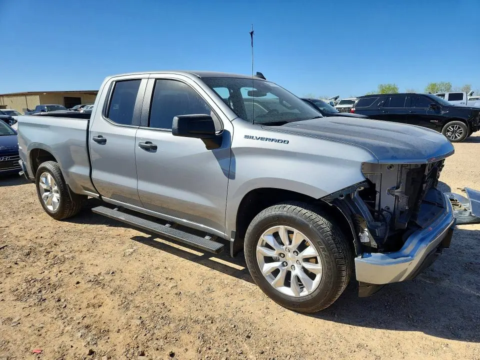 2024 CHEVROLET SILVERADO C1500 CUSTOM  