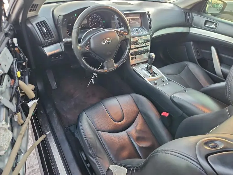 2013 INFINITI G37 JOURNEY  