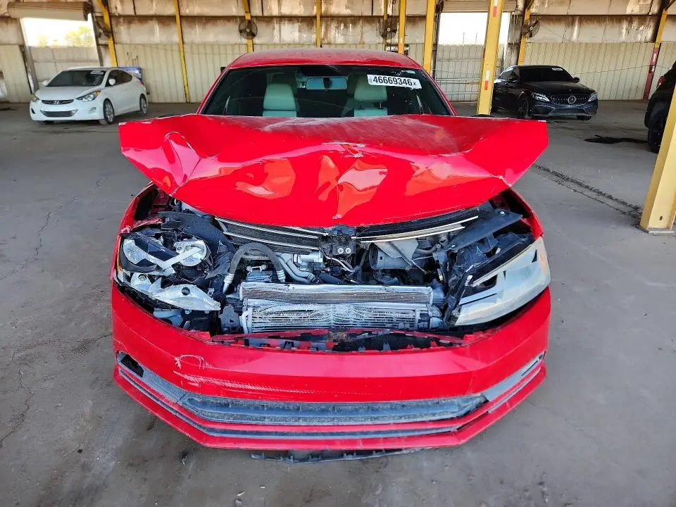 2016 VOLKSWAGEN JETTA SPORT  