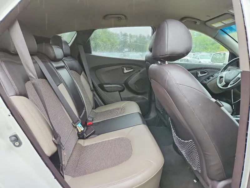 2013 HYUNDAI TUCSON GLS  