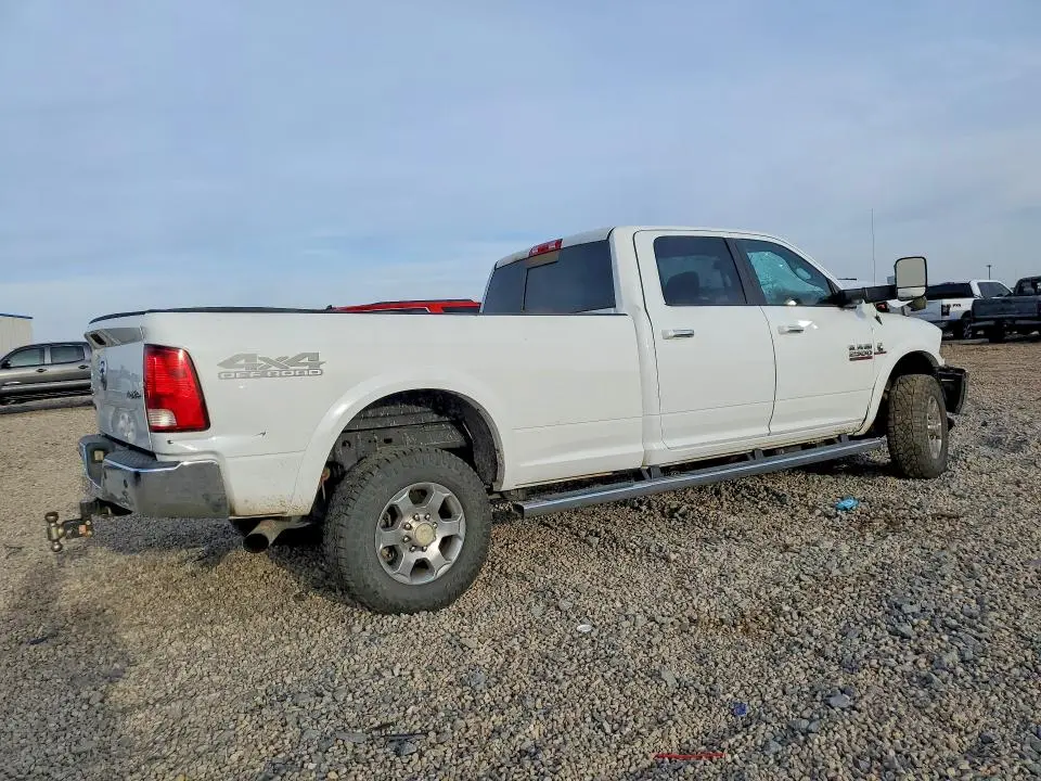 2017 RAM 2500 SLT  