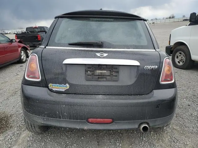 2010 MINI COOPER 