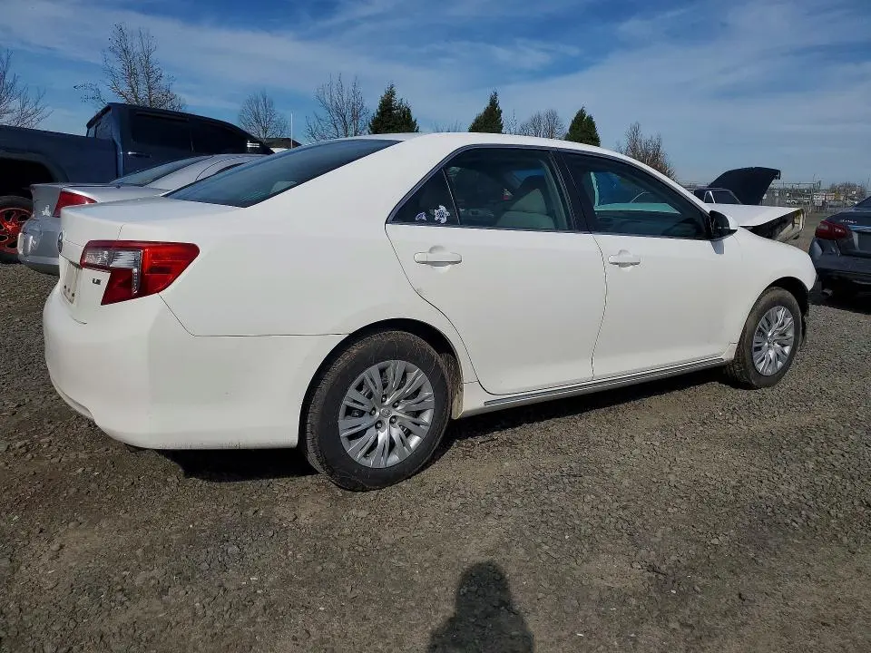 2012 TOYOTA CAMRY LE  